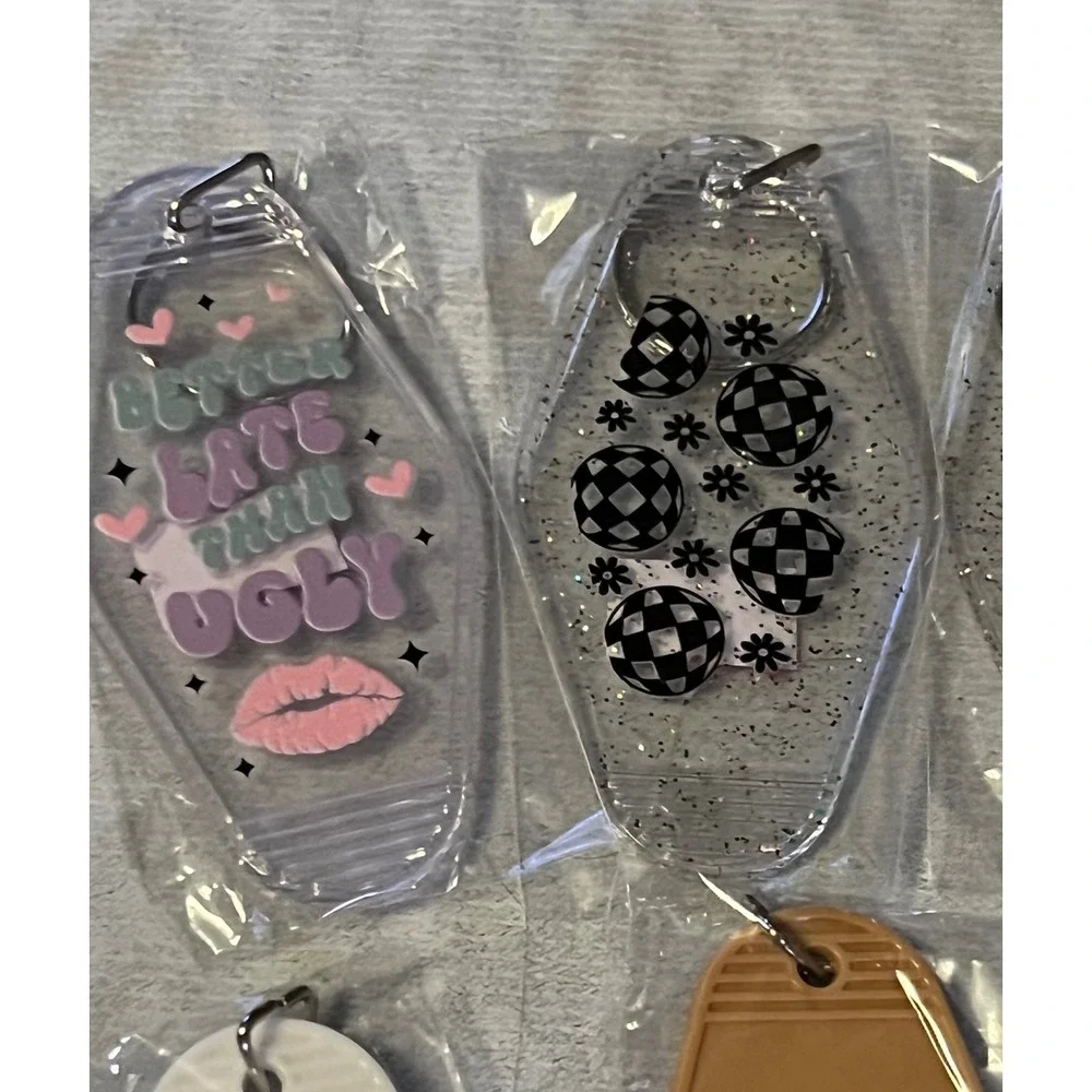 Set of 10 Motel Style Keychain Unisex Multicolor NWT Graphic Print Lot